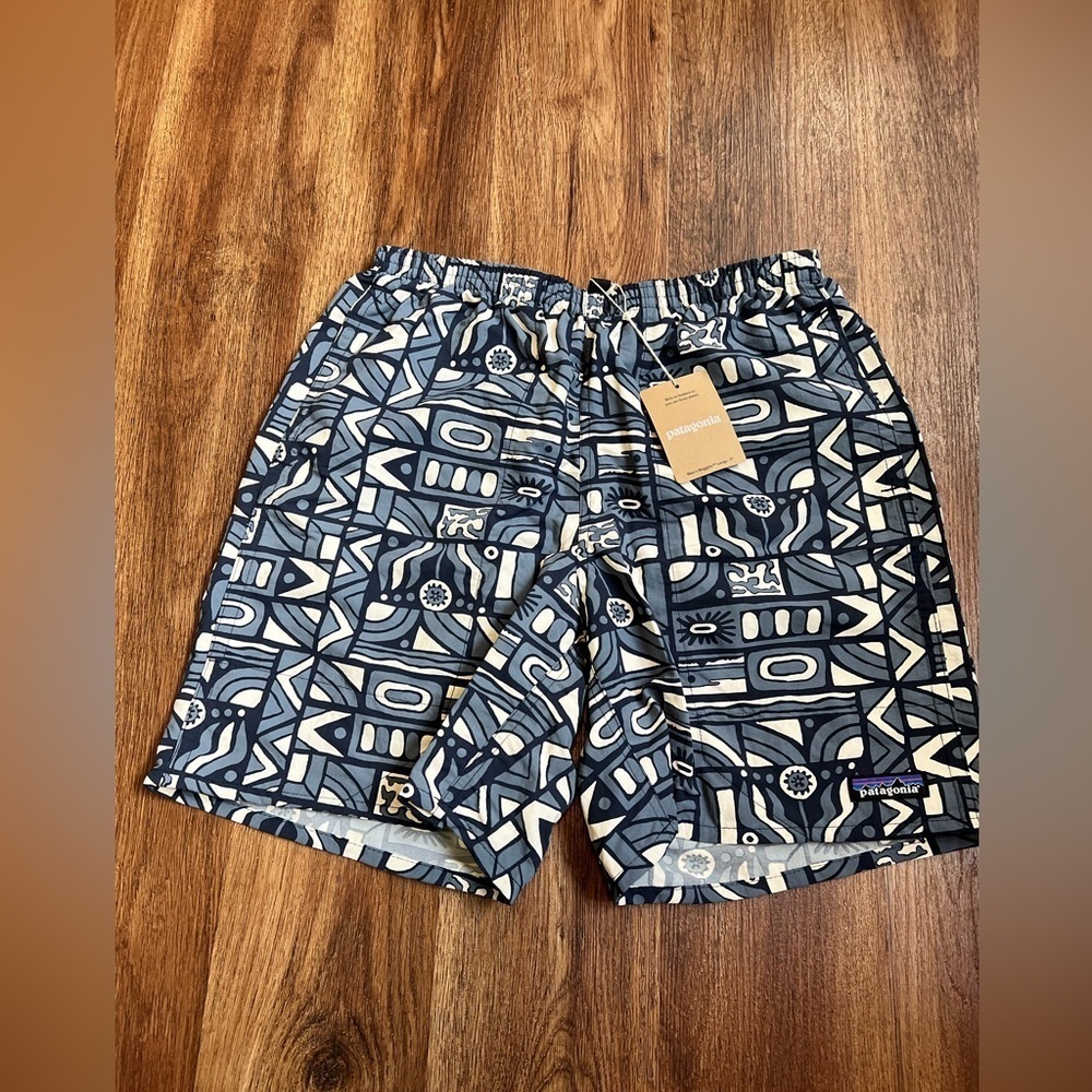 NWT New Patagonia Men's Baggies 7" Long Size Lined Color New Visions New Navy - Picture 2 of 10